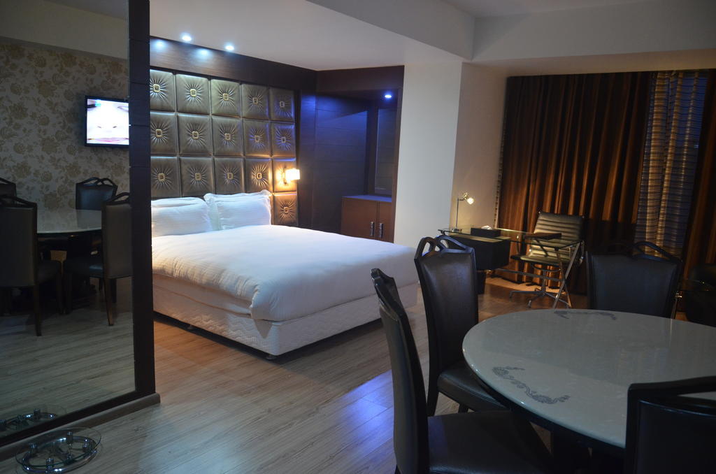 Hotel Patliputra Exotica Patna  Bilik gambar