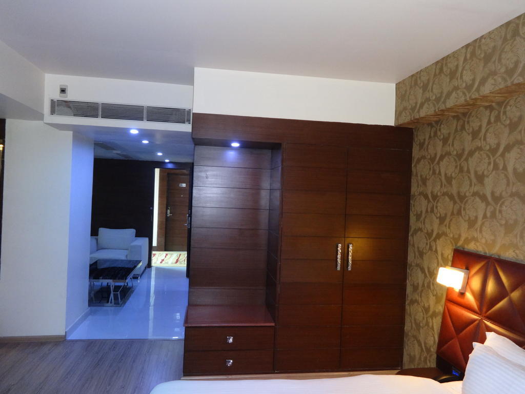 Hotel Patliputra Exotica Patna  Luaran gambar